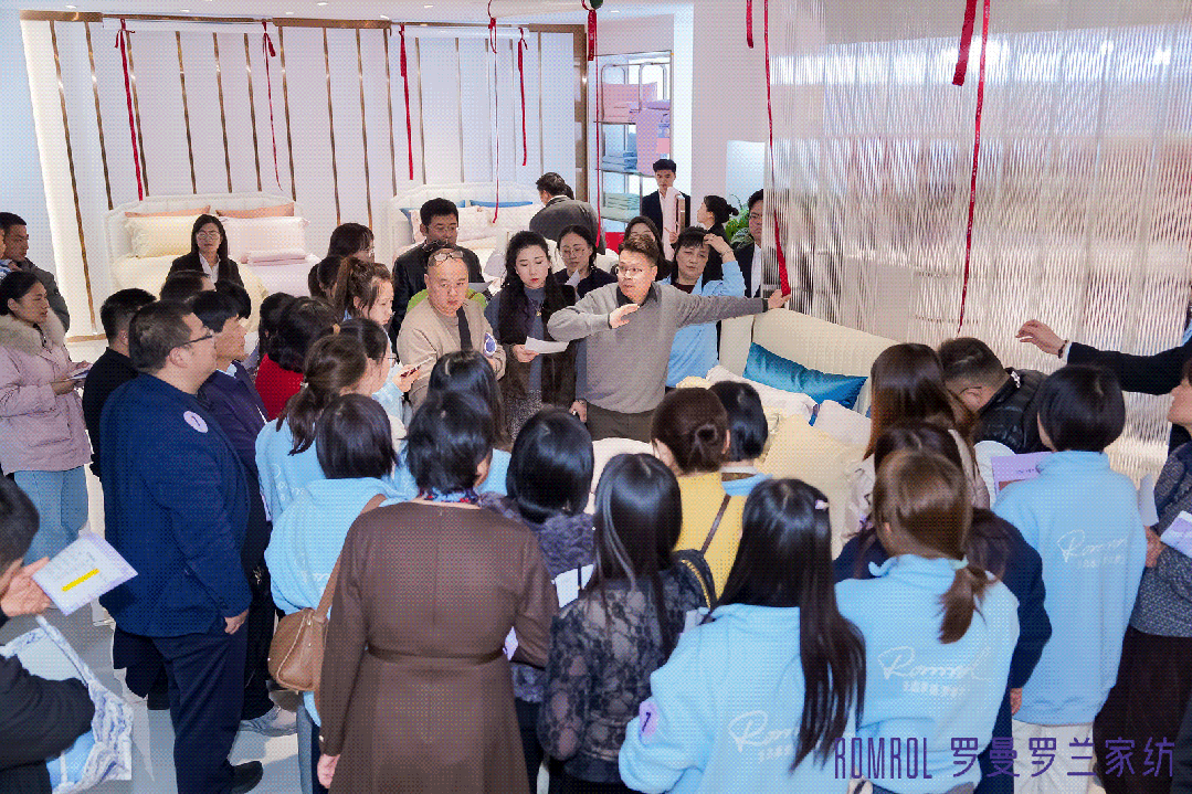 1765174979553578.gif 09.gif